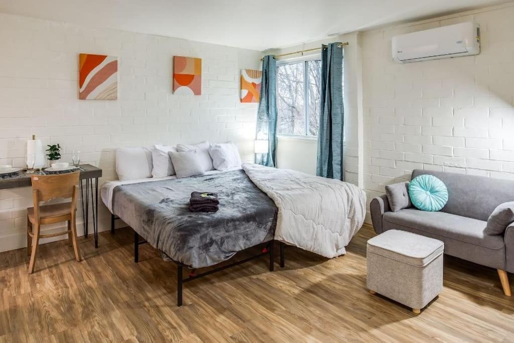 Studio W/ King Bed Near Dwtn 羅徹斯特 外观 照片